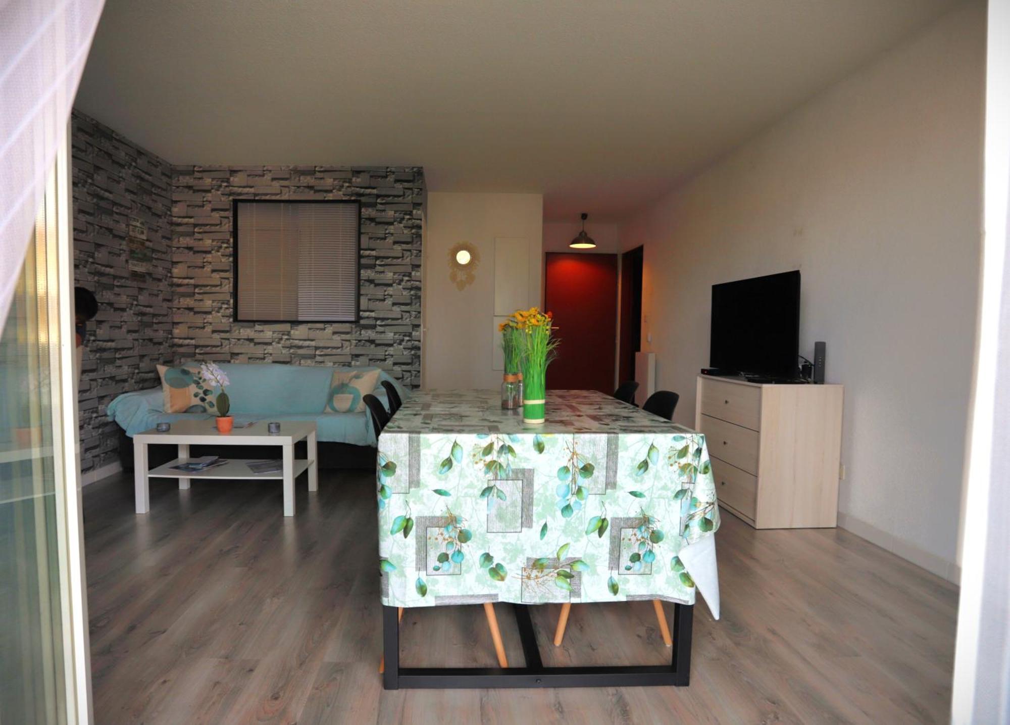 Appart T2 Dans Residence Calme Parking Prive Gratuit Miramas Exterior foto